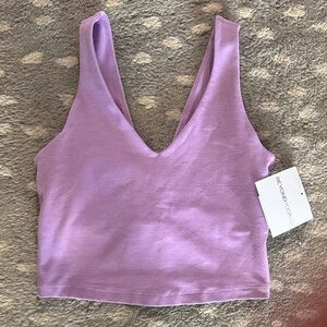 Beyond Yoga Lavender V-Neck Crop Top